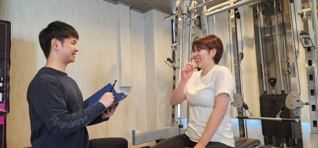 高槻でカウンセリング受ける女性